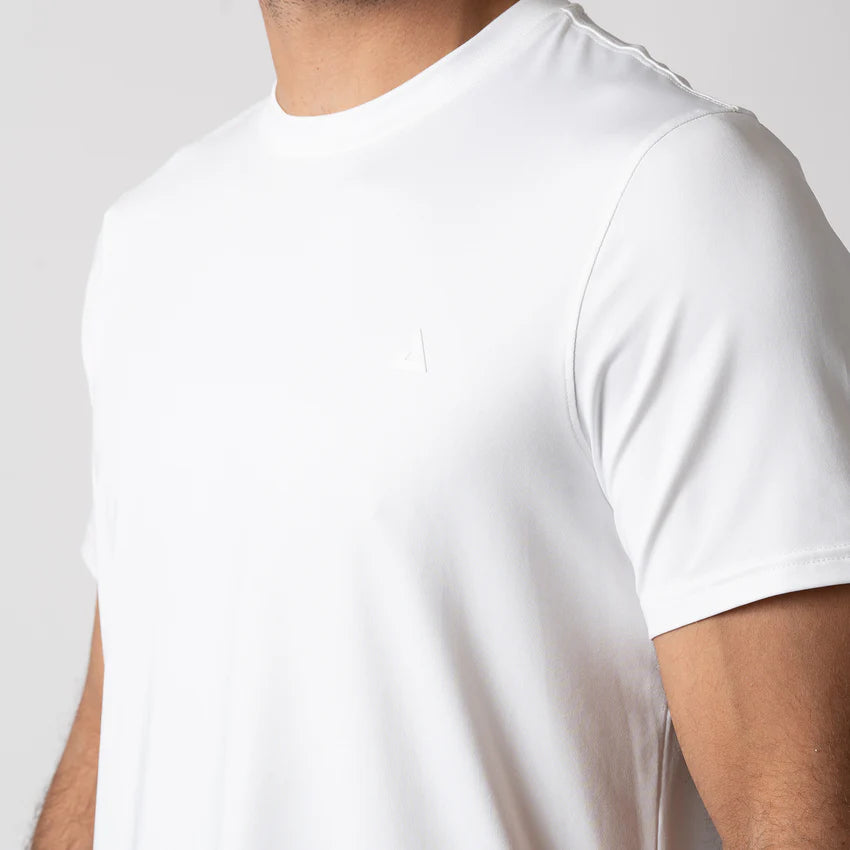 Joola Men's Club Short Sleeve in white – Side view, flexible and breathable for all-day comfort.